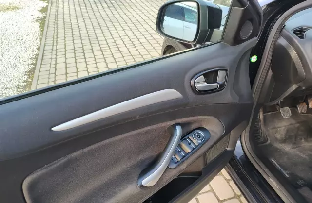 FORD Mondeo 2.0 i 16V (145 KM)