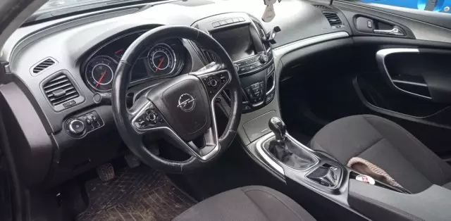 OPEL Insignia 
