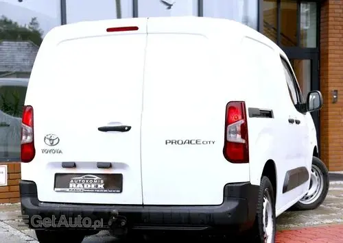TOYOTA Proace City 