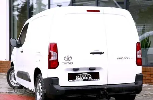 TOYOTA Proace City 