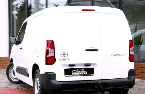 TOYOTA Proace City 