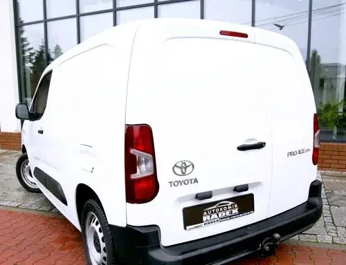 TOYOTA Proace City 