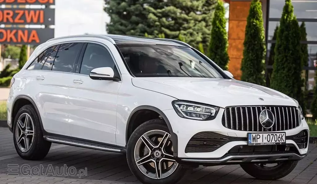 MERCEDES-BENZ GLC 