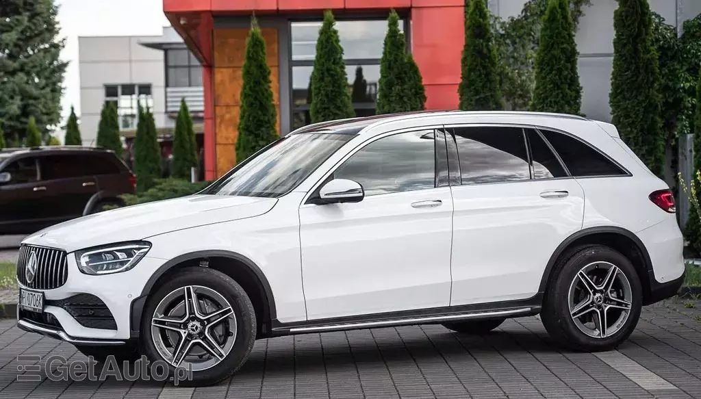 MERCEDES-BENZ GLC 