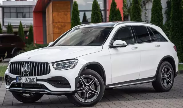 MERCEDES-BENZ GLC 