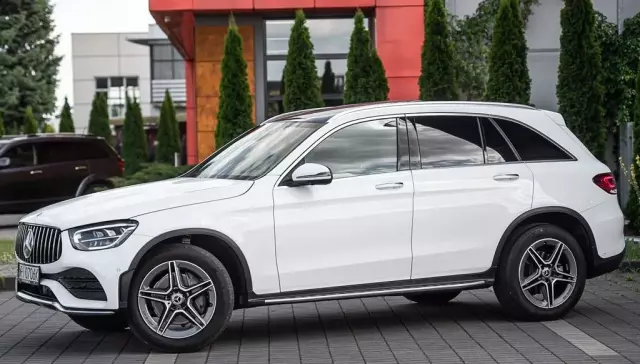 MERCEDES-BENZ GLC 