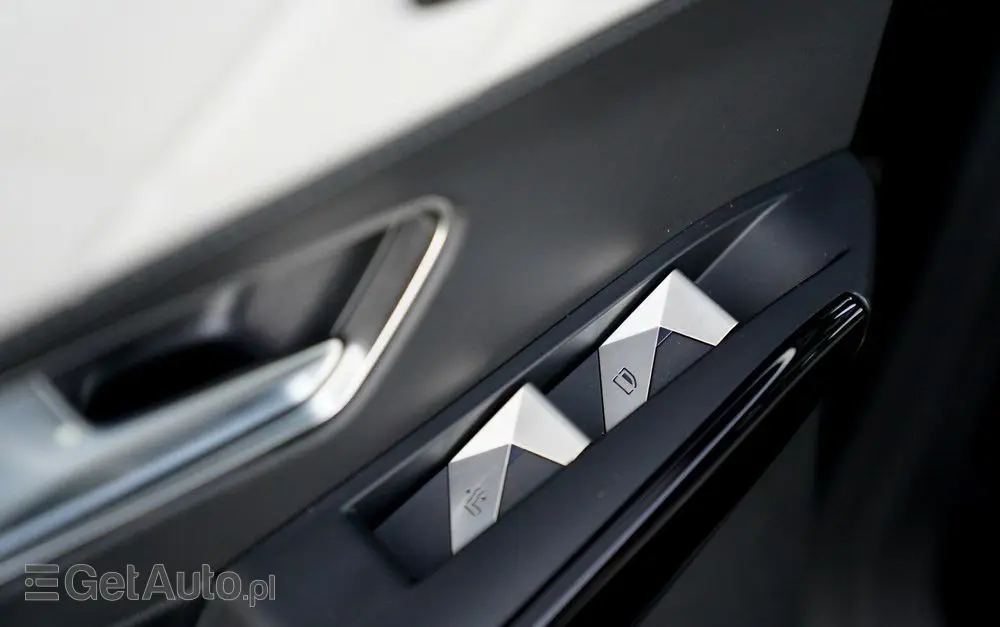 DS AUTOMOBILES DS 7 Crossback 