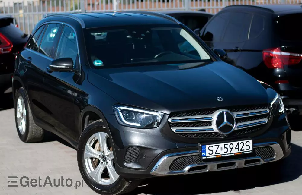 MERCEDES-BENZ GLC 300 e 4Matic 9G-TRONIC