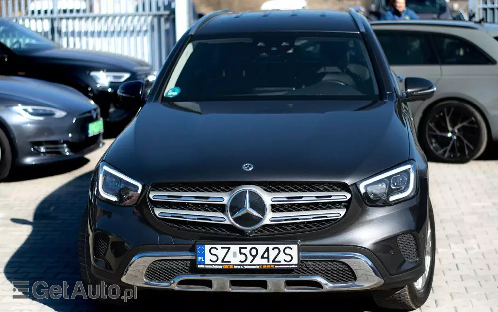 MERCEDES-BENZ GLC 300 e 4Matic 9G-TRONIC