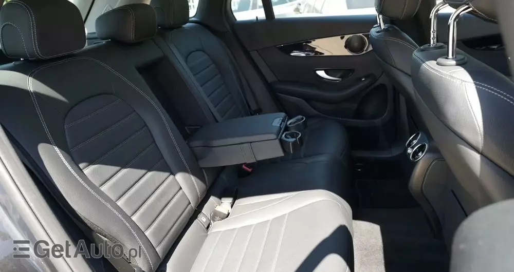 MERCEDES-BENZ GLC 300 e 4Matic 9G-TRONIC