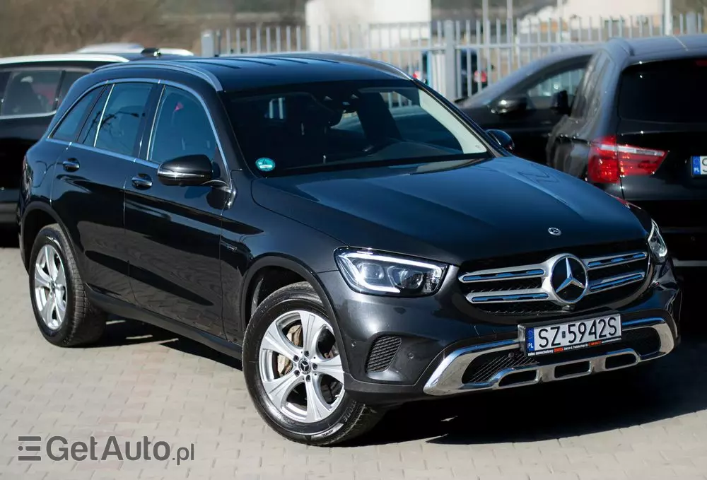MERCEDES-BENZ GLC 300 e 4Matic 9G-TRONIC