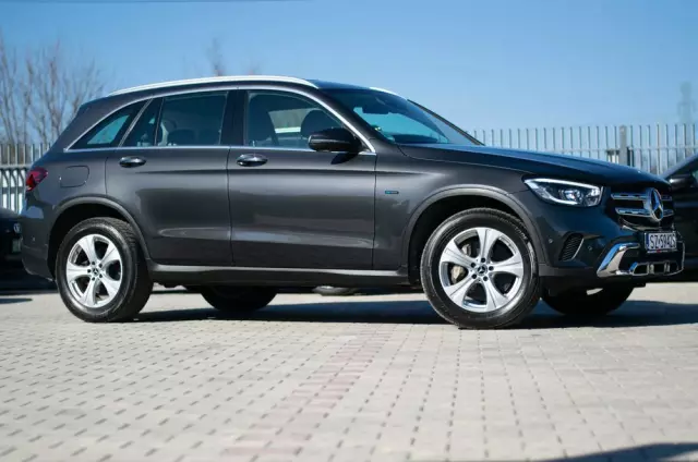 MERCEDES-BENZ GLC 300 e 4Matic 9G-TRONIC