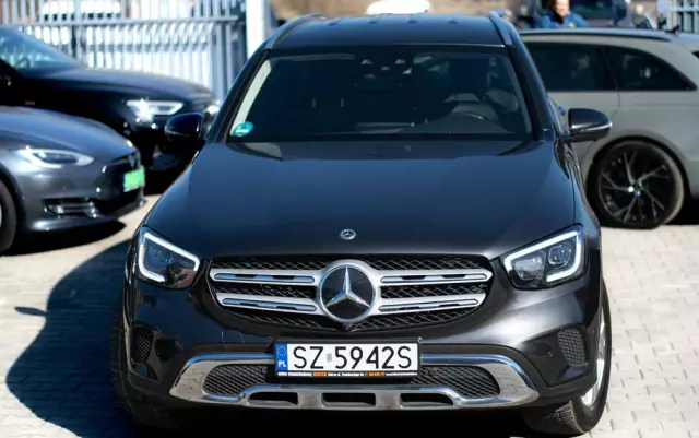 MERCEDES-BENZ GLC 300 e 4Matic 9G-TRONIC