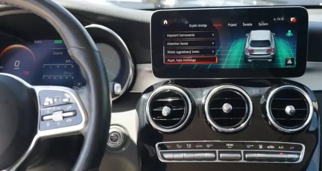 MERCEDES-BENZ GLC 300 e 4Matic 9G-TRONIC