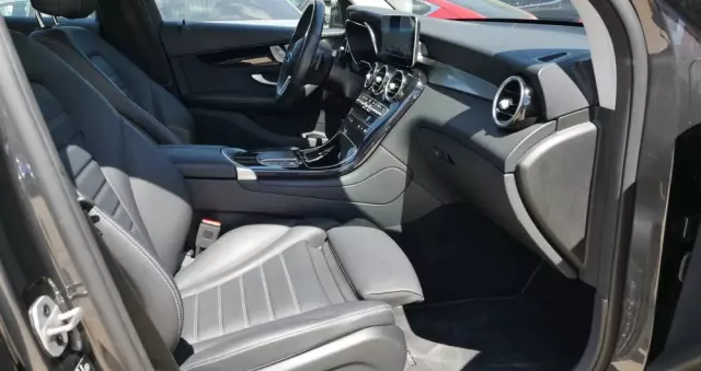 MERCEDES-BENZ GLC 300 e 4Matic 9G-TRONIC