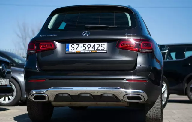 MERCEDES-BENZ GLC 300 e 4Matic 9G-TRONIC