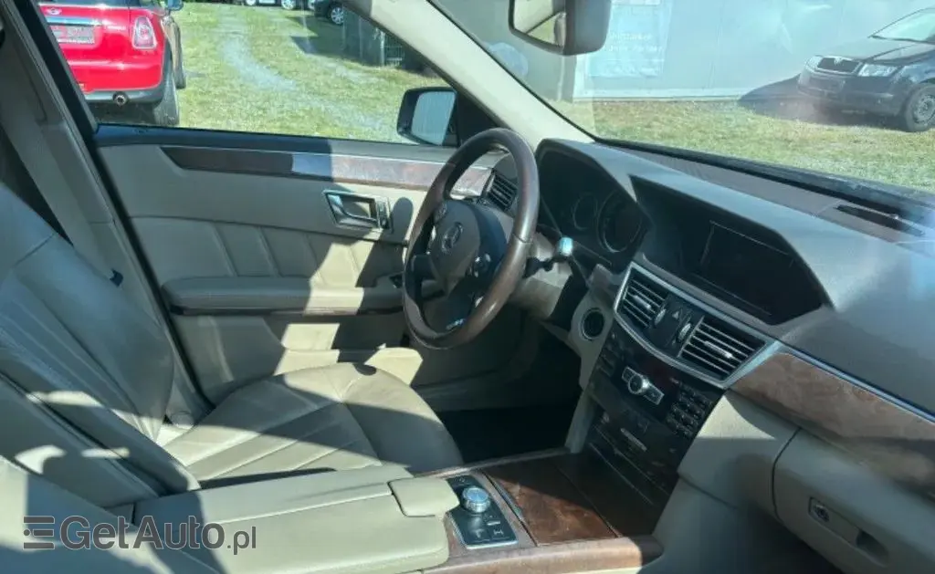 MERCEDES-BENZ Klasa E 