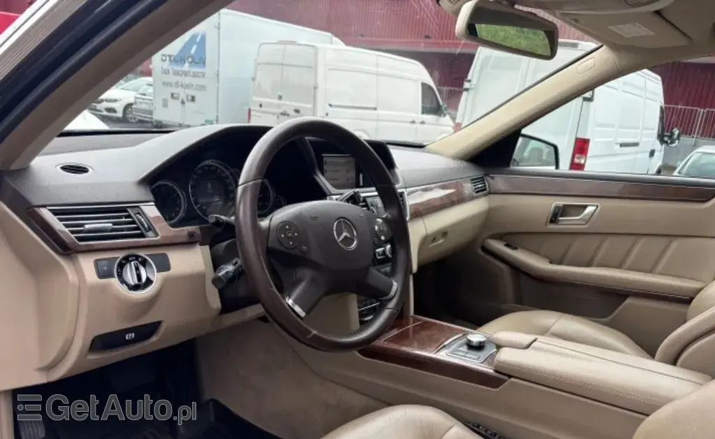 MERCEDES-BENZ Klasa E 