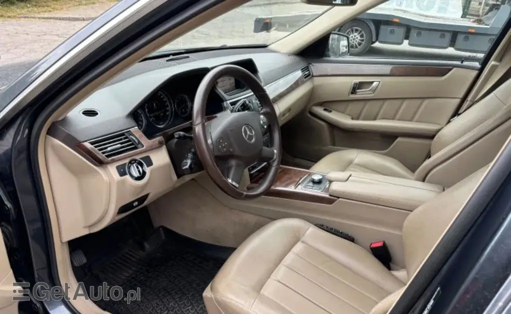 MERCEDES-BENZ Klasa E 