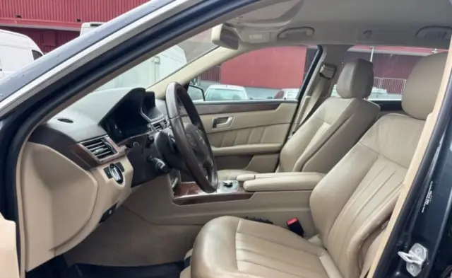 MERCEDES-BENZ Klasa E 