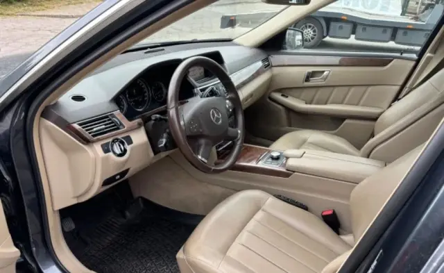 MERCEDES-BENZ Klasa E 