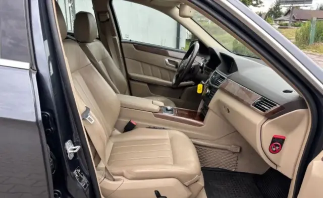 MERCEDES-BENZ Klasa E 