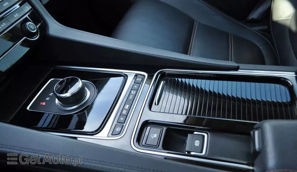 JAGUAR F-Pace 2.0t (250 KM) AWD Automatic