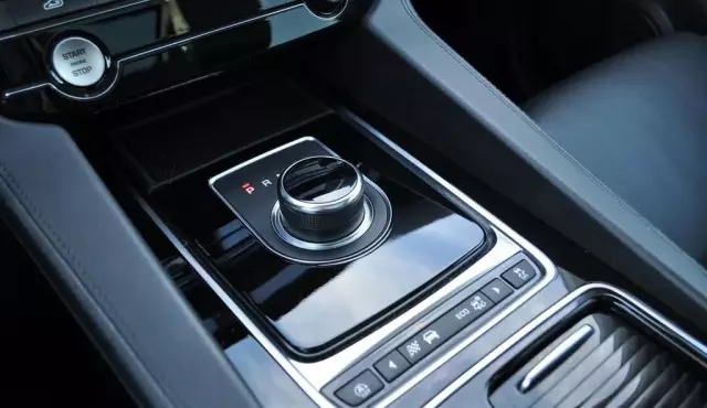 JAGUAR F-Pace 2.0t (250 KM) AWD Automatic