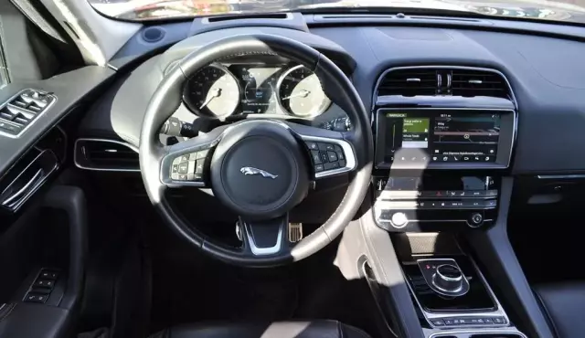 JAGUAR F-Pace 2.0t (250 KM) AWD Automatic