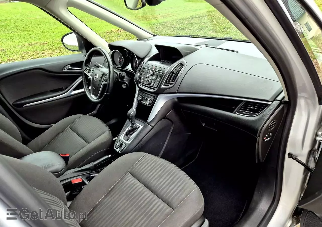 OPEL Zafira 
