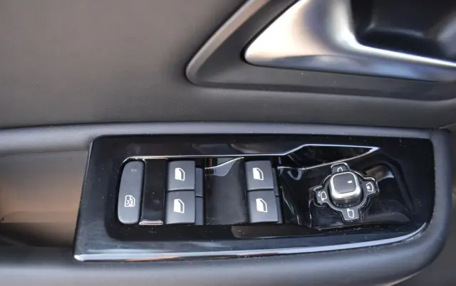 CITROËN C5X 1.6 PureTech Shine EAT8