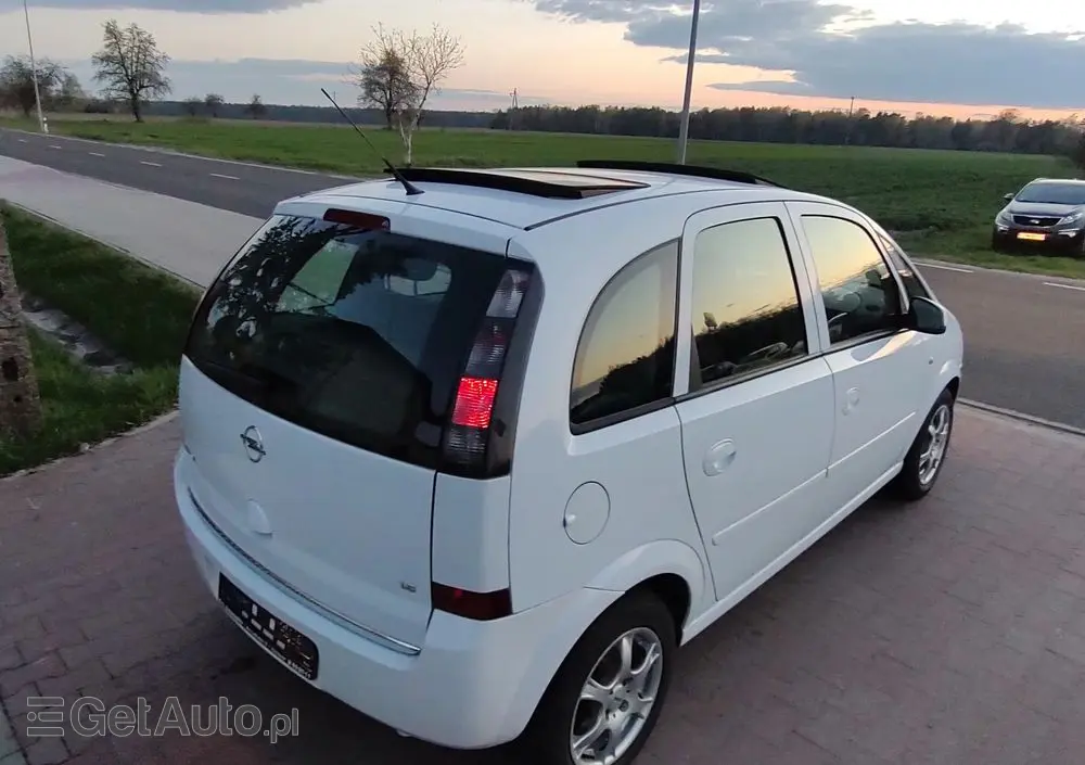 OPEL Meriva 1.6 16V Selection 110 Jahre