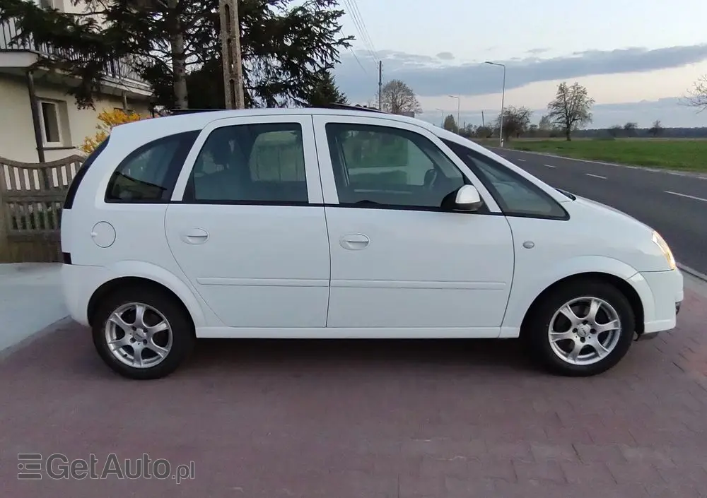OPEL Meriva 1.6 16V Selection 110 Jahre
