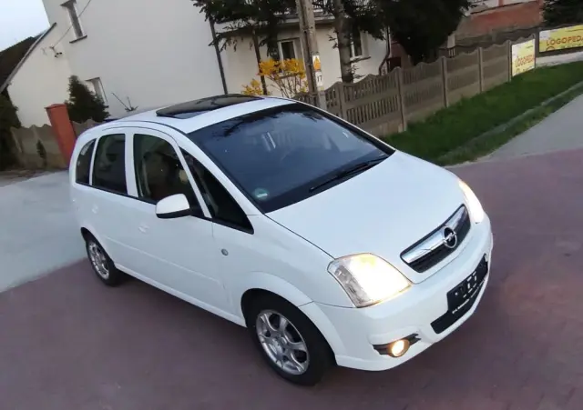 OPEL Meriva 1.6 16V Selection 110 Jahre