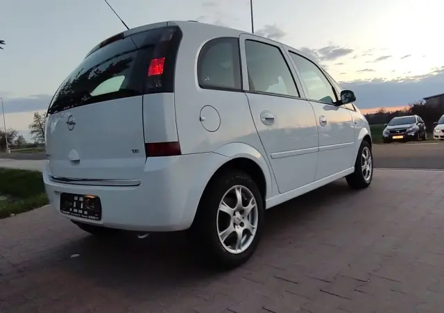 OPEL Meriva 1.6 16V Selection 110 Jahre