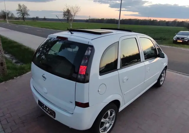 OPEL Meriva 1.6 16V Selection 110 Jahre