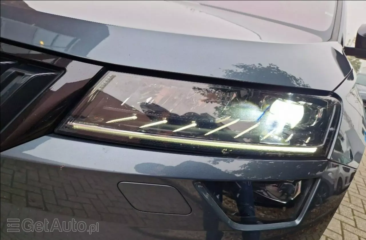 SKODA Karoq 1.5 TSI Sportline