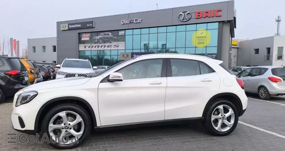 MERCEDES-BENZ GLA 200 7G-DCT Style
