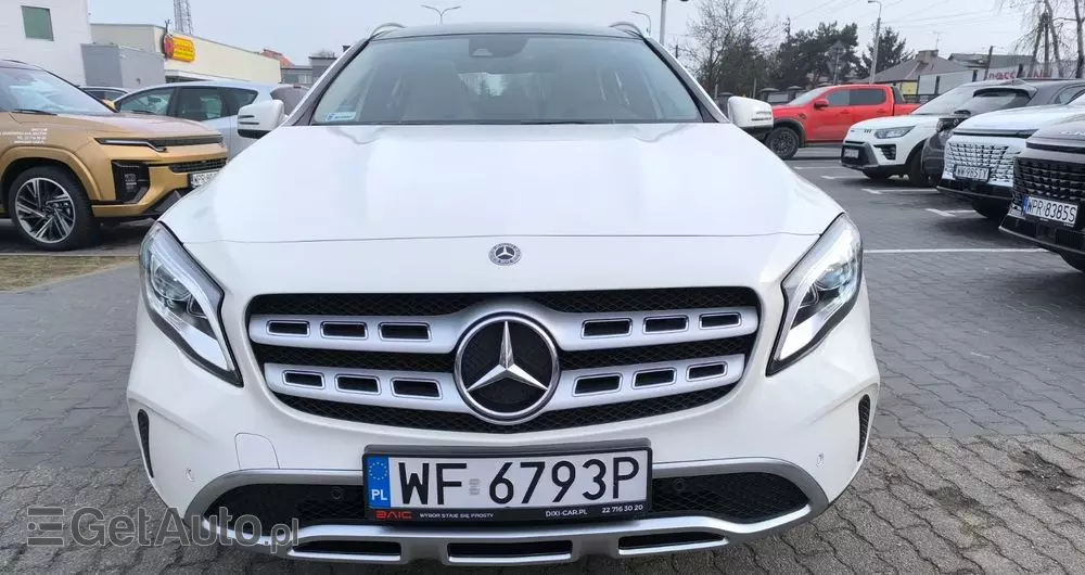 MERCEDES-BENZ GLA 200 7G-DCT Style