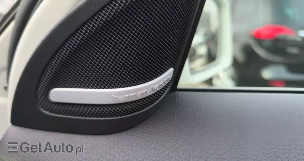 MERCEDES-BENZ GLA 200 7G-DCT Style