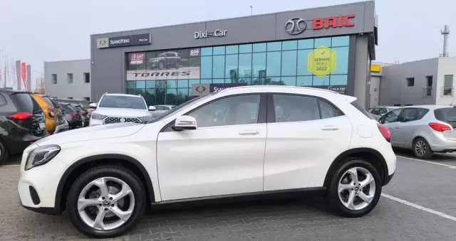 MERCEDES-BENZ GLA 200 7G-DCT Style