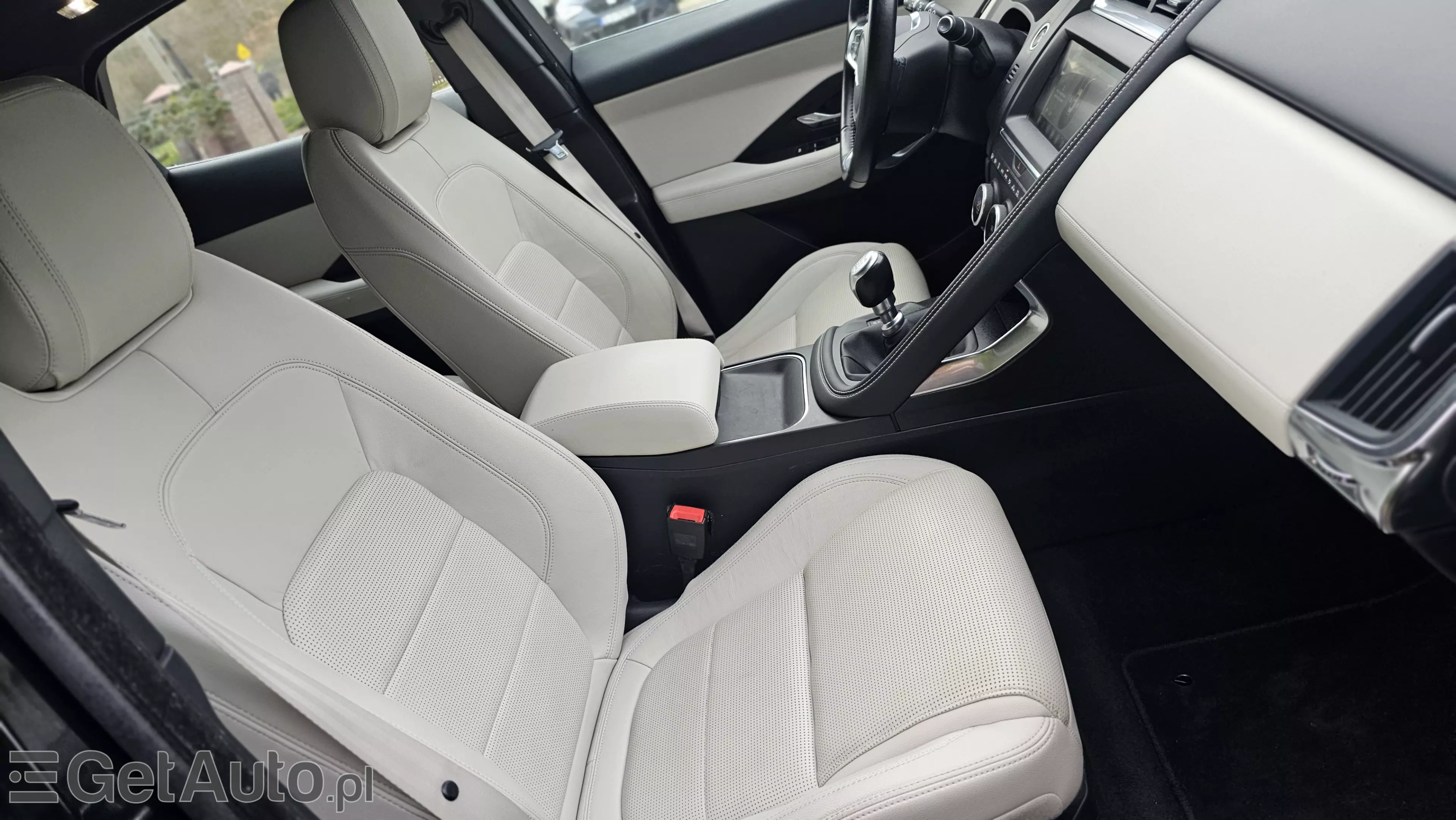 JAGUAR E-Pace R-Dynamic S