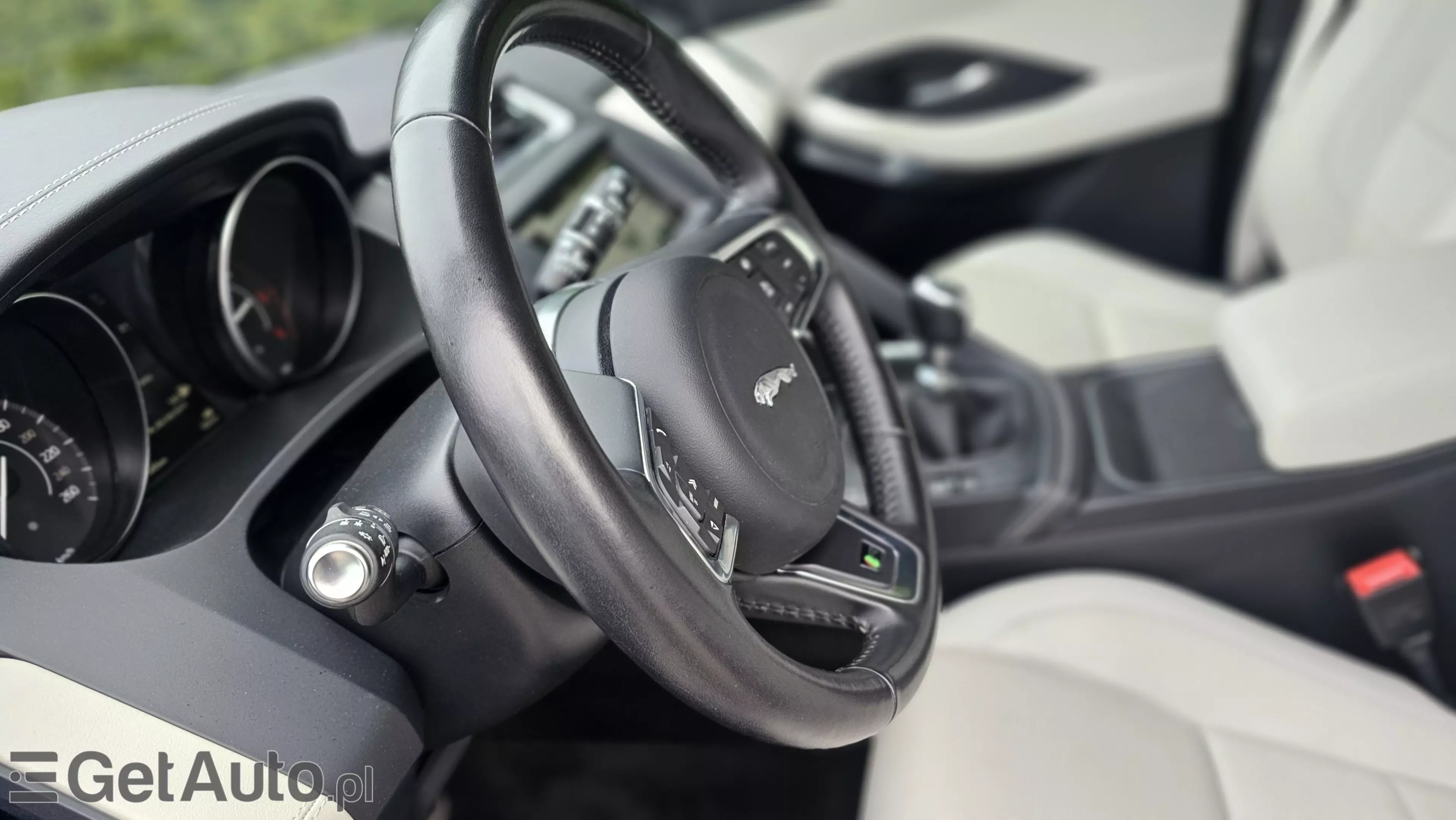 JAGUAR E-Pace R-Dynamic S