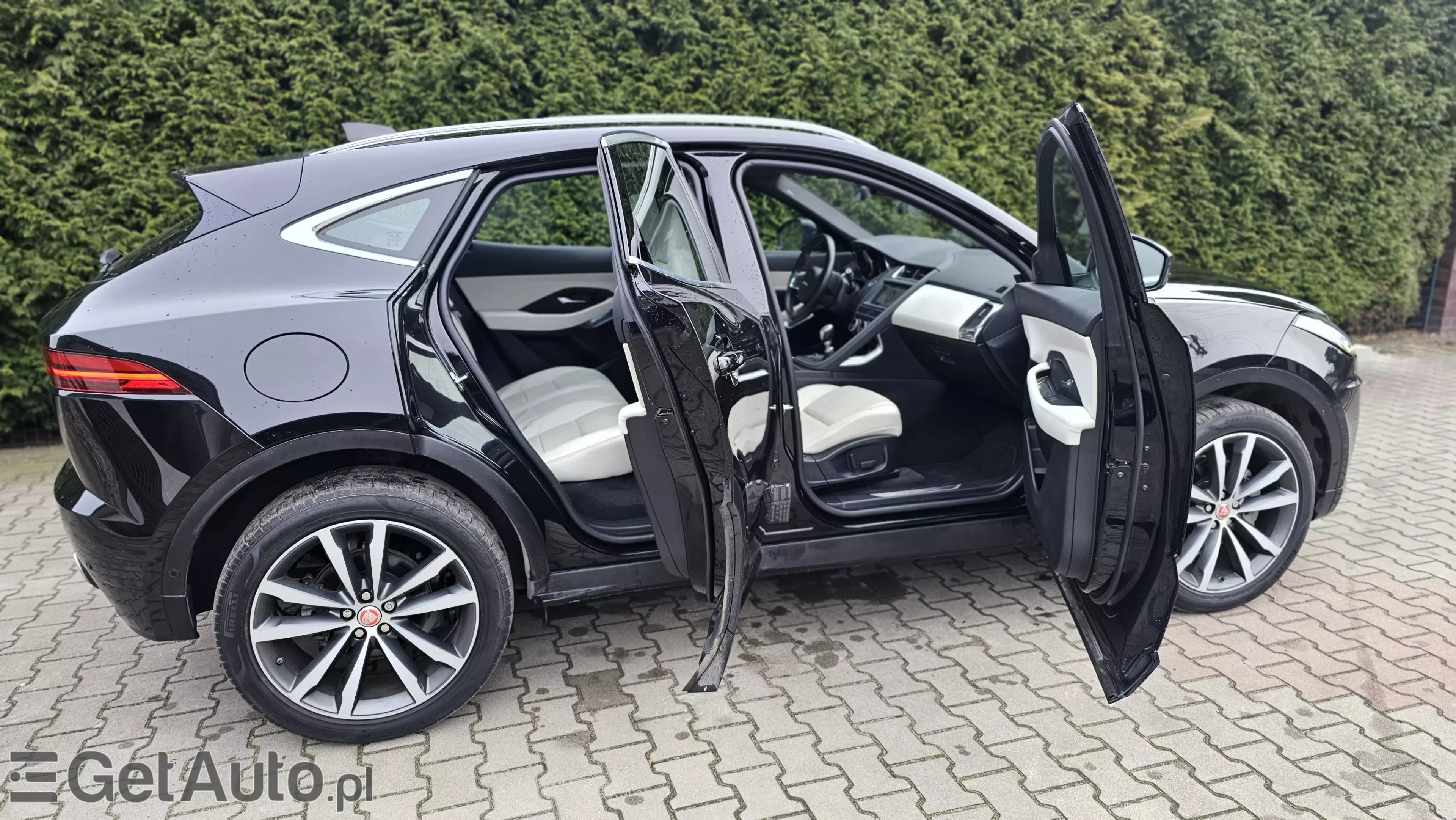 JAGUAR E-Pace R-Dynamic S