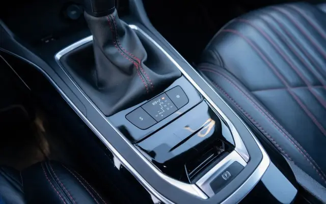 PEUGEOT 308 BlueHDi FAP 150 EAT6 Stop&Start GT-Line Edition