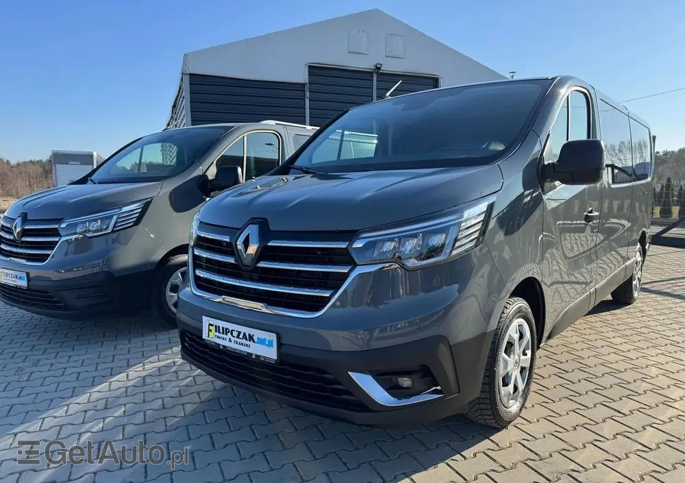 RENAULT Trafic 