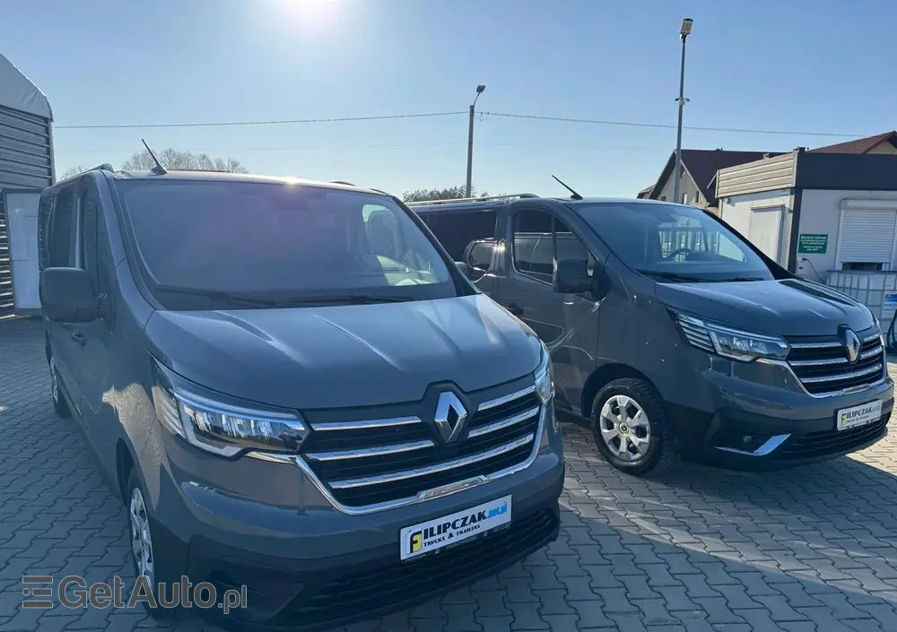 RENAULT Trafic 