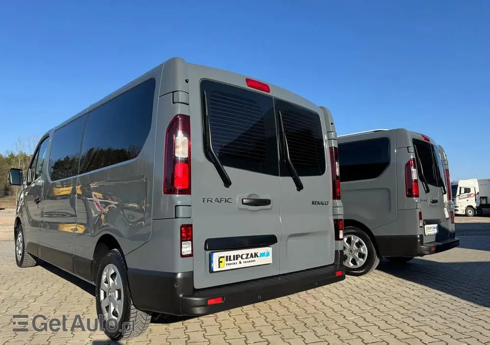 RENAULT Trafic 