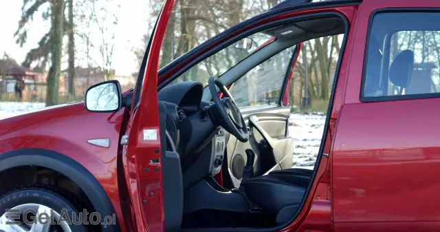 DACIA Sandero 1.6 MPI Stepway