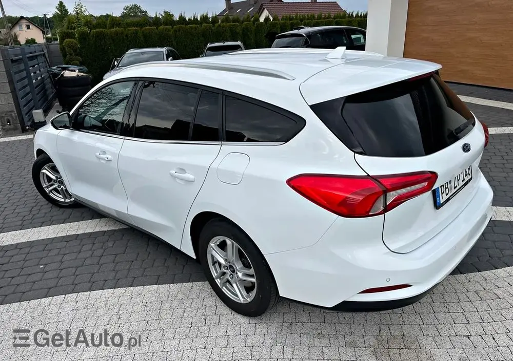 FORD Focus 1.5 EcoBlue Start-Stopp-System TITANIUM DESIGN